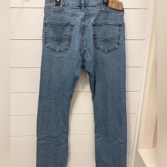 Signature by Levi Strauss Bootcut Jeans Set (34W x 30L) - Picture 3 of 5